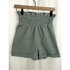 NWT MONTIES Fab'rik Smock Waist Short in Mint Green Size Small